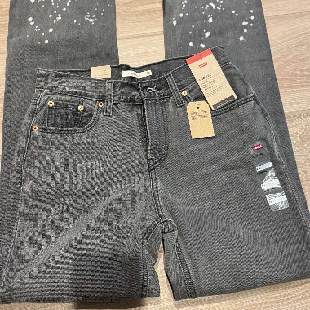 Levi's Women's Low Pro Straight Mid Rise Jeans Gray Bleach Splatter